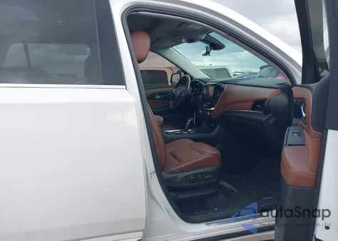 2021 Chevrolet Traverse Awd High Country z USA, uszkodzony, nr VIN 1GNEVNKW2MJ271932